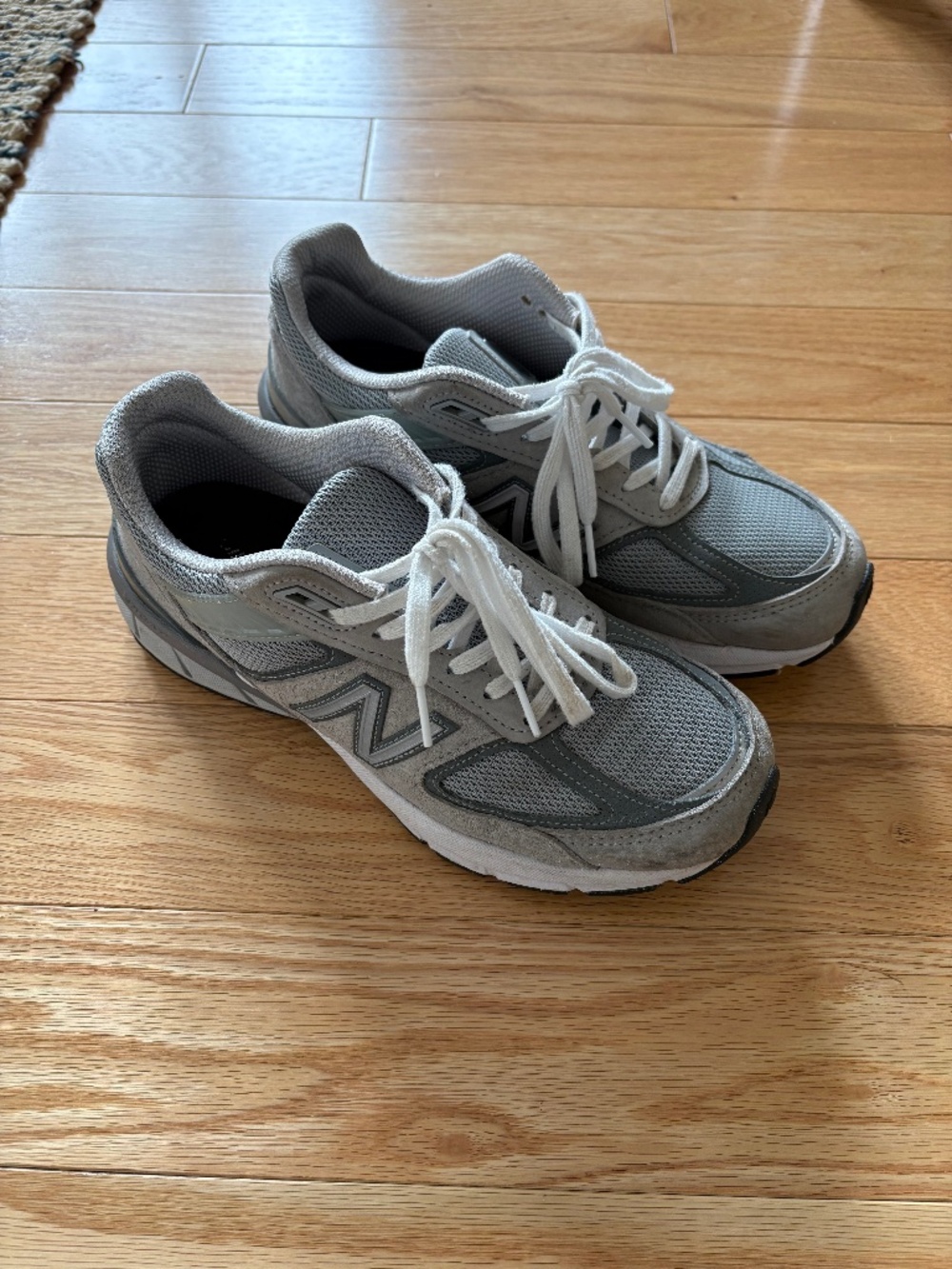 New Balance 990 v5 sneakers